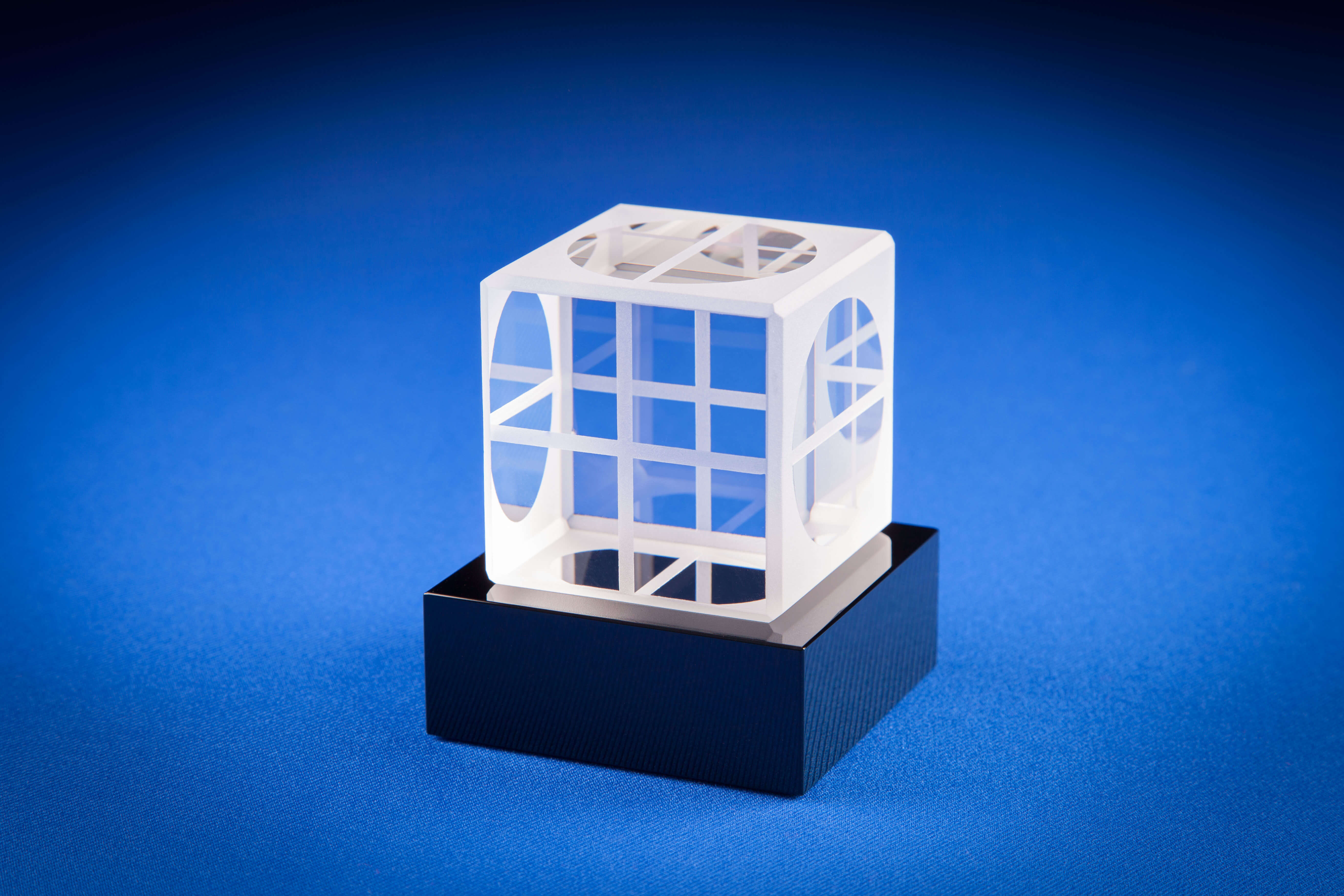 Cube with Deep Surface Etching
